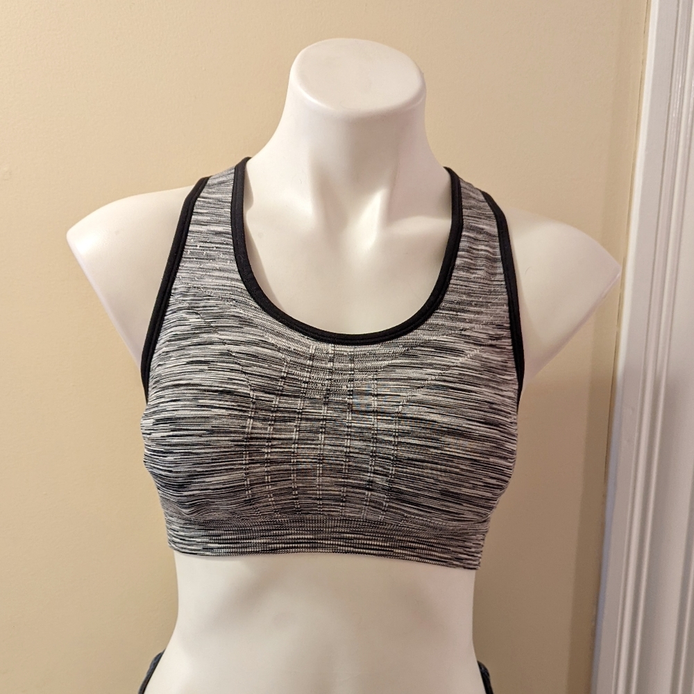 Morero black and white and black racer back sports bra size medium